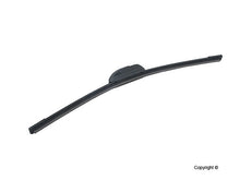 Load image into Gallery viewer, Windshield Wiper Blade, Front Right - Bosch Icon 18A