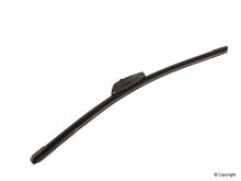 Load image into Gallery viewer, Windshield Wiper Blade, Front Right - Bosch Clear Advantag 18CA