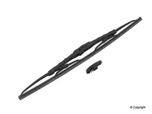 Load image into Gallery viewer, Windshield Wiper Blade, Front Right - Bosch Direct Connect 40518