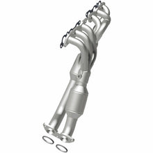 Load image into Gallery viewer, Exhaust Manifold with Integrated Catalytic Converter, Front - Magnaflow 452843
