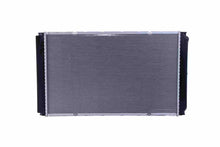 Load image into Gallery viewer, Radiator - Nissens 606818