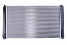 Load image into Gallery viewer, Radiator - Nissens 646843