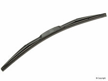 Load image into Gallery viewer, Hybrid Windshield Wiper Blade - Denso Designer 160-3117