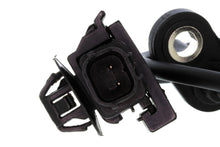 Load image into Gallery viewer, Sensor Wheel Speed - Vemo V26-72-0131